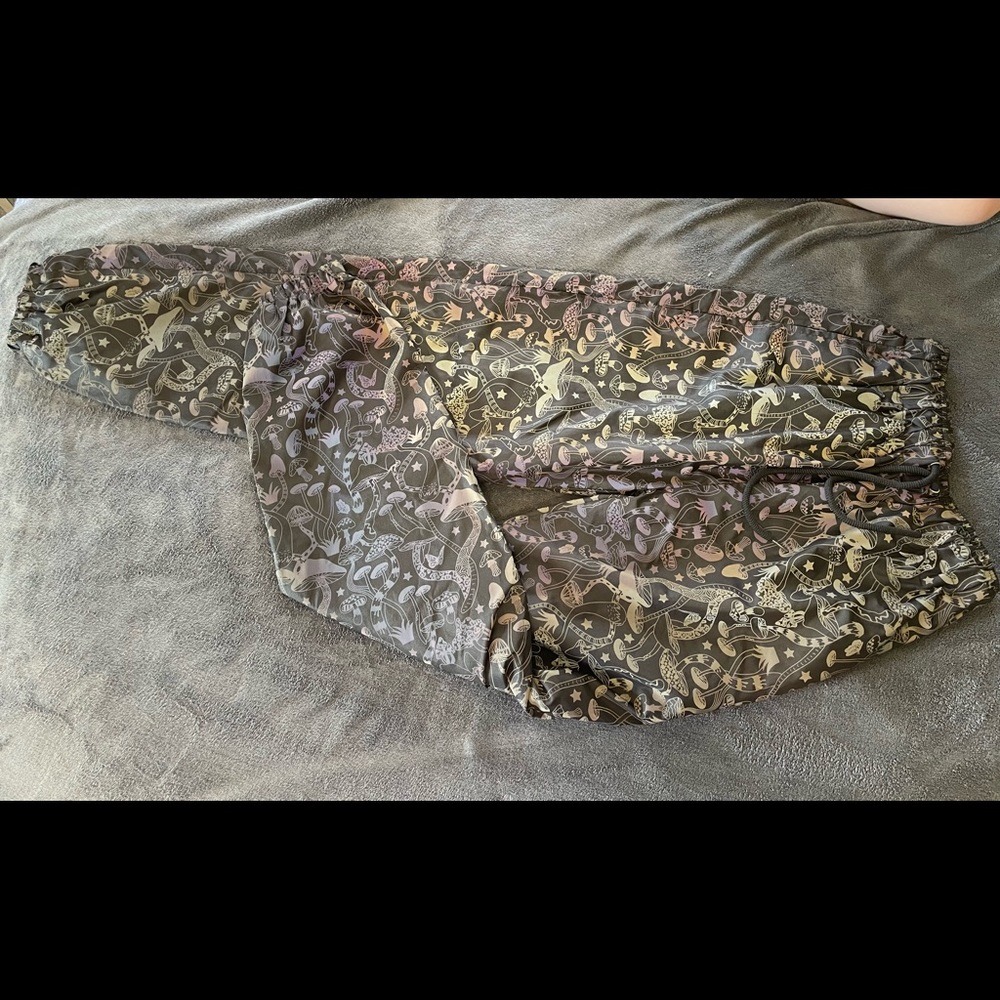 Shroom hologram parachute pants